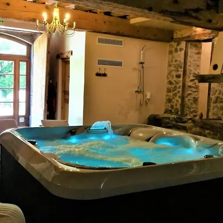 Hotel Logis - Chateau De Beauregard 3*