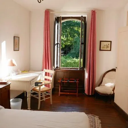 Logis - Chateau De Beauregard 3*