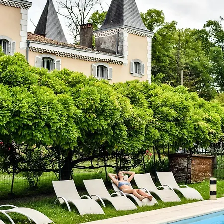 Logis - Chateau De Beauregard 3*