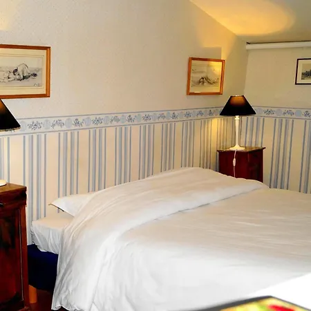 Hotel Logis - Chateau De Beauregard