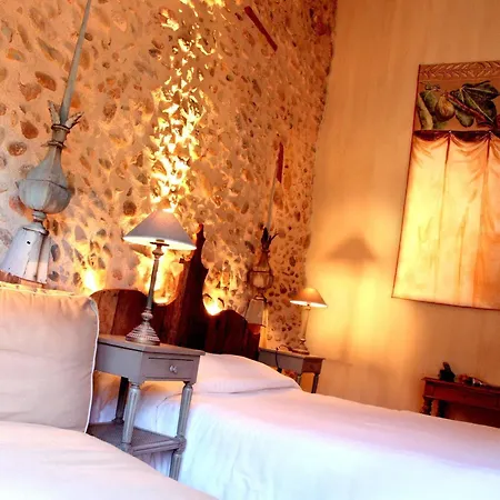 Hotel Logis - Chateau De Beauregard