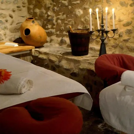 Logis - Chateau De Beauregard 3*