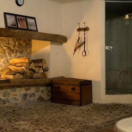 Logis - Chateau De Beauregard