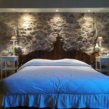 Hotel Logis - Chateau De Beauregard