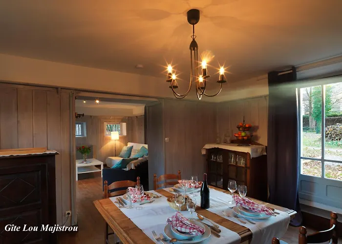 Logis - Chateau De Beauregard Hotel 3*