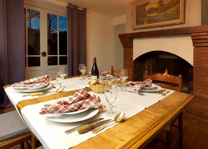 Logis - Chateau De Beauregard Hotel