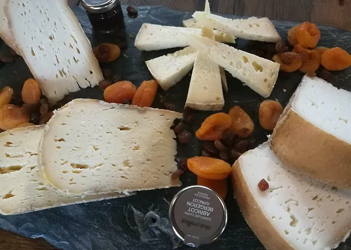 Hotel Logis - Chateau De Beauregard 3*