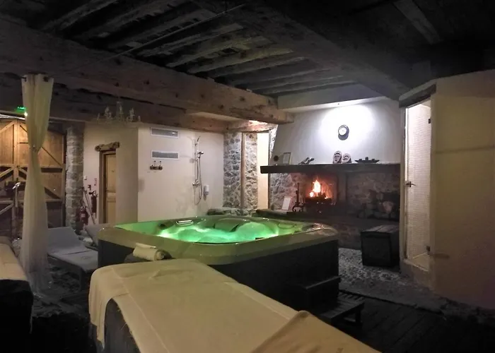 Hotel Logis - Chateau De Beauregard 3*